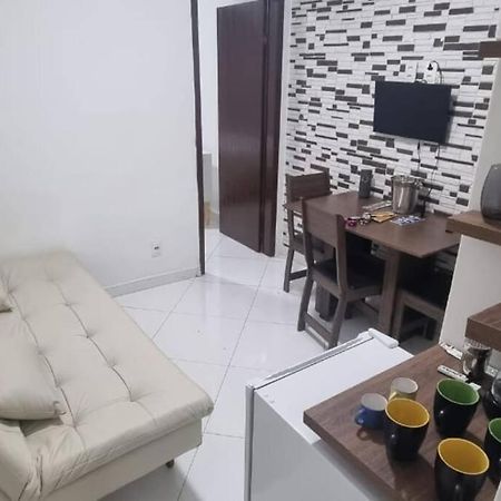 Quarto E Sala A Uma Quadra Da Praia Copacabana Posto 02 Rio de Janeiro Zewnętrze zdjęcie