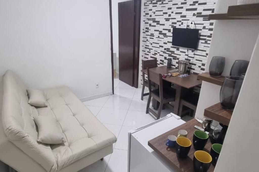 Quarto E Sala A Uma Quadra Da Praia Copacabana Posto 02 Rio de Janeiro Zewnętrze zdjęcie