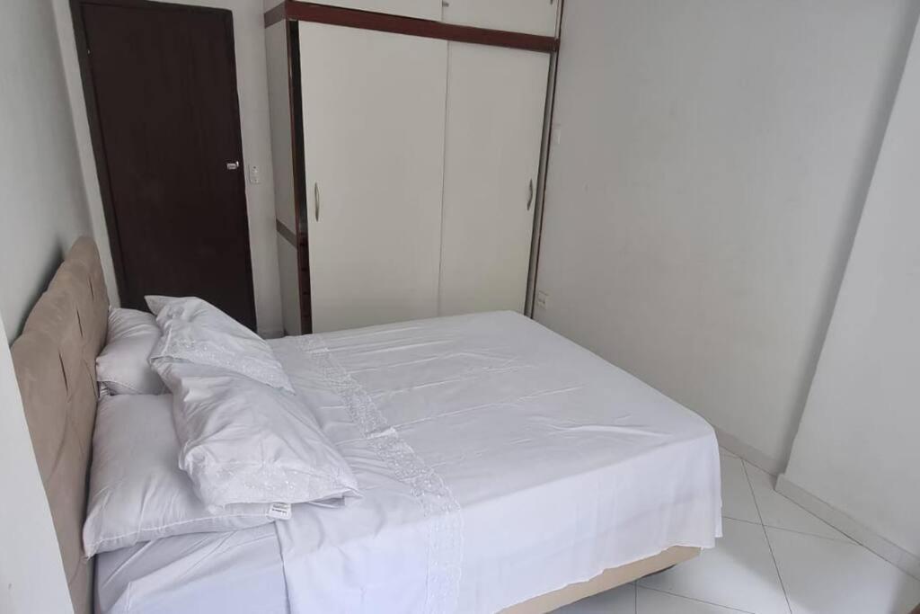 Quarto E Sala A Uma Quadra Da Praia Copacabana Posto 02 Rio de Janeiro Zewnętrze zdjęcie