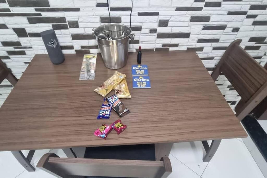 Quarto E Sala A Uma Quadra Da Praia Copacabana Posto 02 Rio de Janeiro Zewnętrze zdjęcie